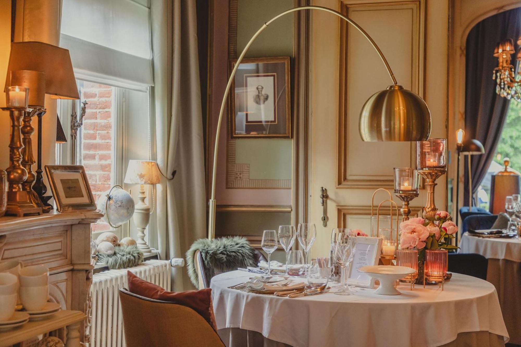 Charmehotel Manoir Ogygia Poperinge Eksteriør billede